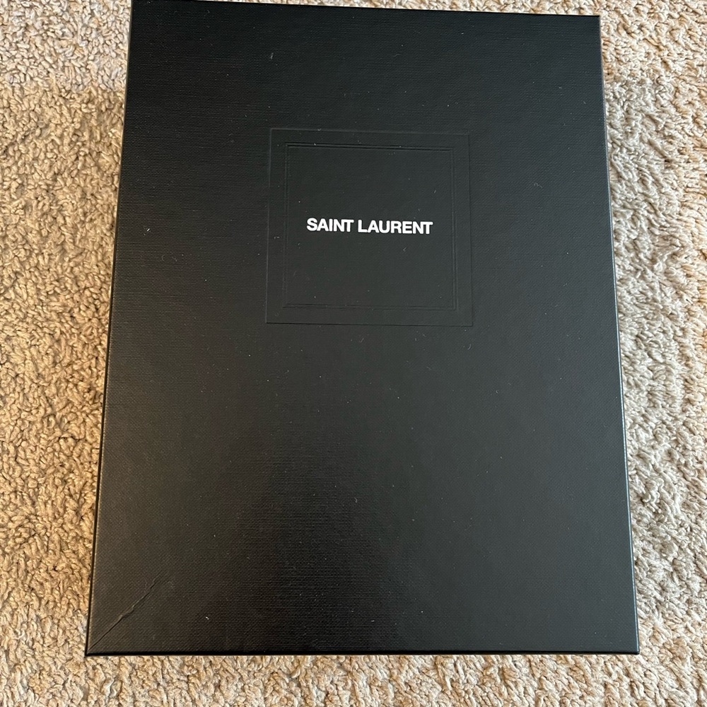 NIB Saint Laurent Classic Cassandre Chain Wallet - Picture 8 of 9